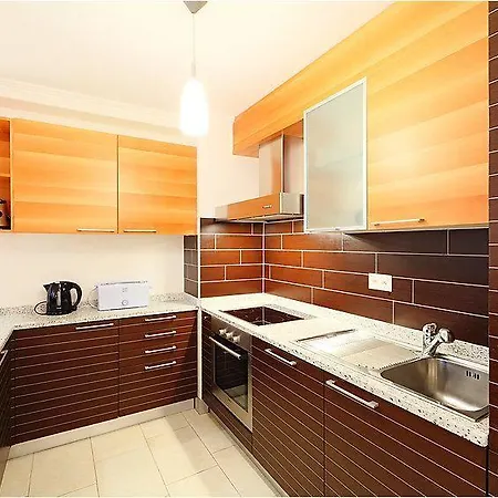 Regina Apartment